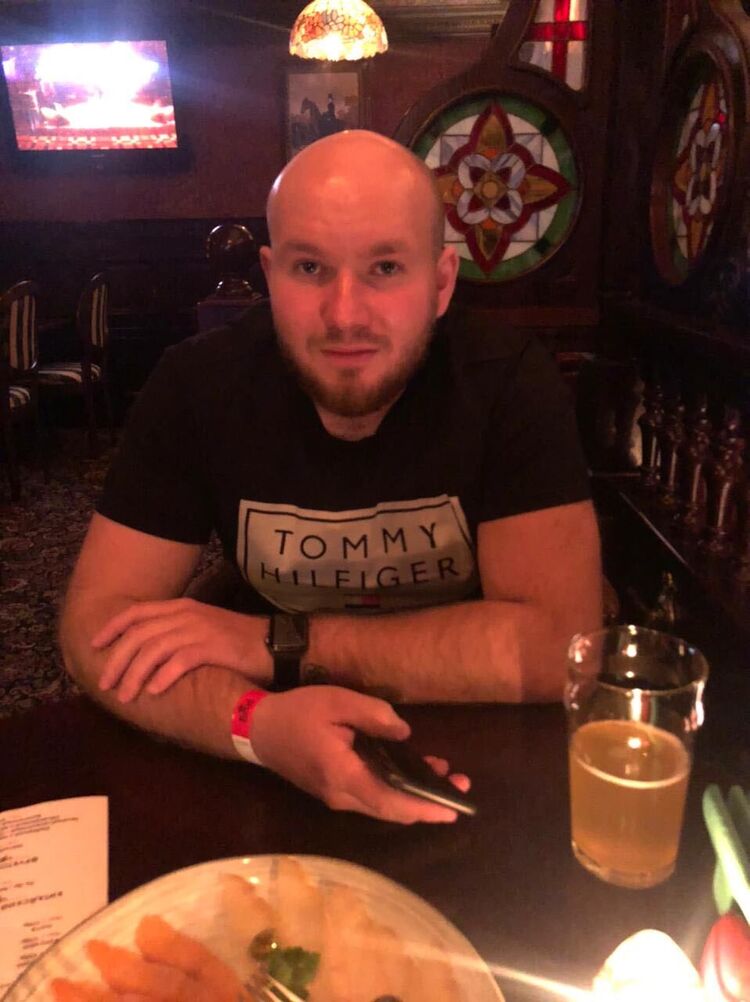  27076464  Dima, 30 ,    