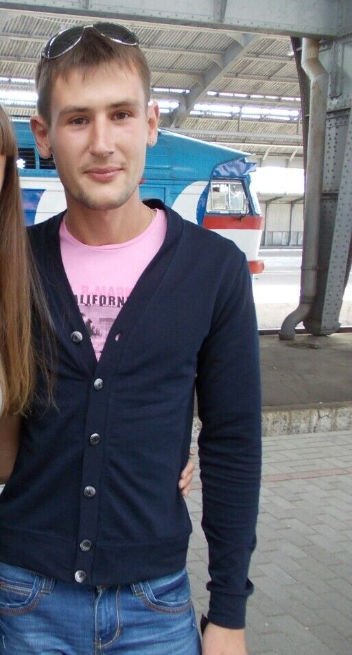  7291924  Ruslan, 39 ,    
