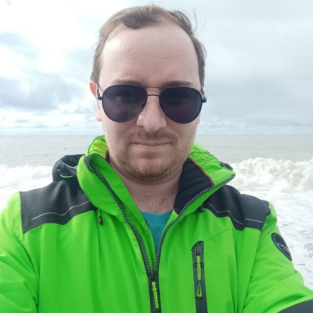  ,   Paul, 37 ,   ,   , c 