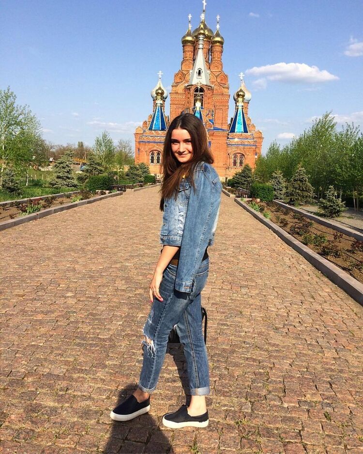  ,   Maxim, 25 ,   ,   , c 