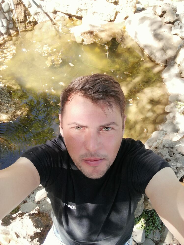  26505564  Niko, 33 ,    