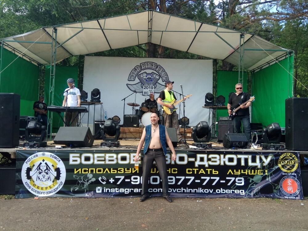  21629284  , 37 ,    