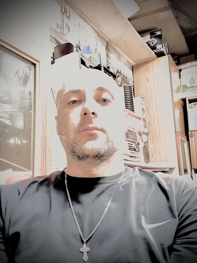  44907584  LEkseY, 36 ,    