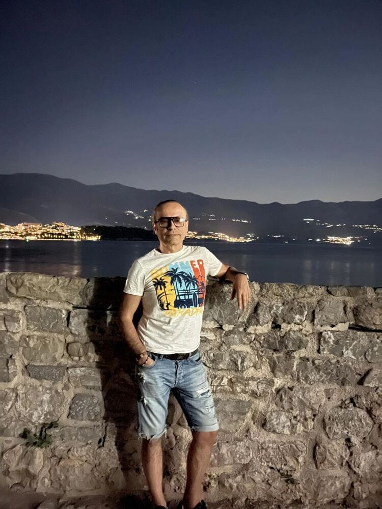  52789504  Esco Bruno, 41 ,    Tetovo