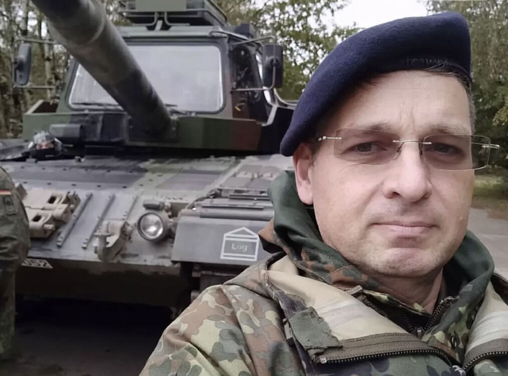 ,   Ivan, 55 ,   ,   , c 