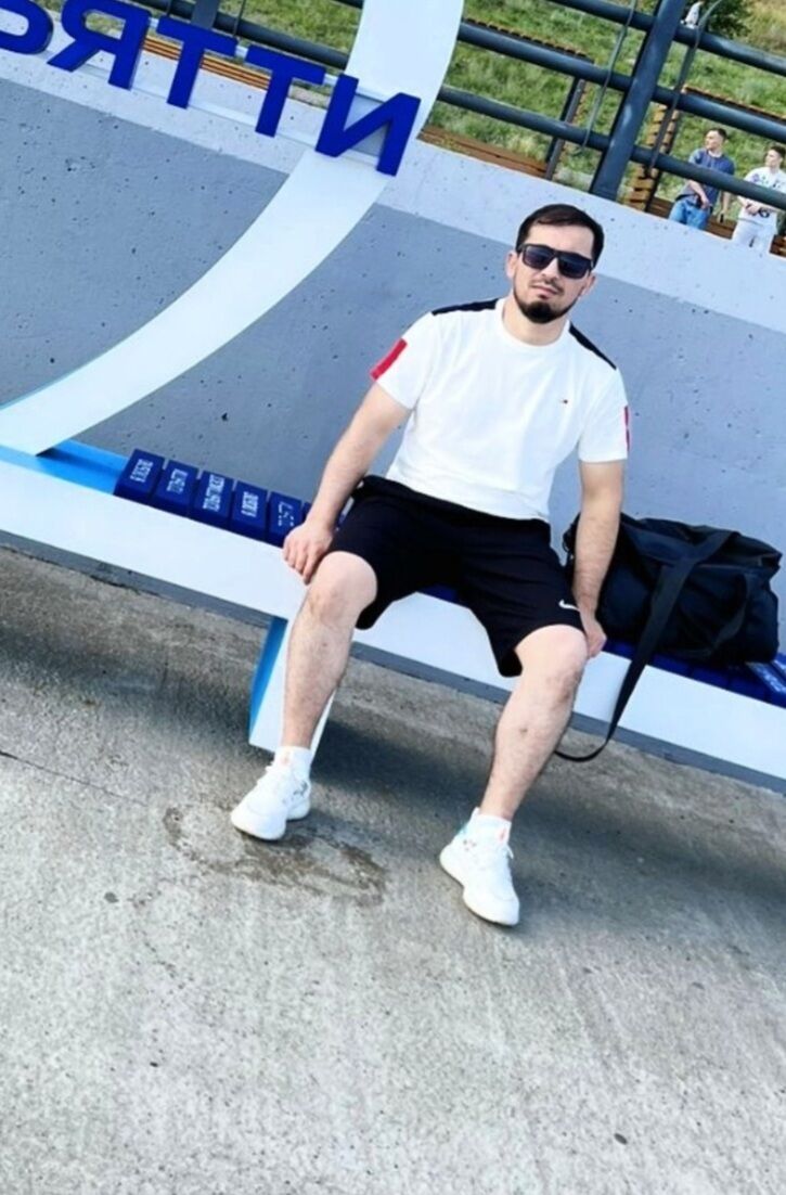  54199224  Suleyman, 33 ,    