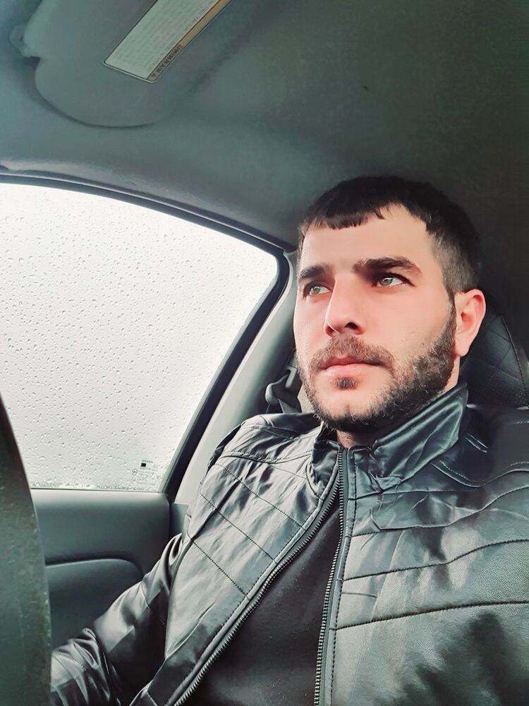  51820554  Edik, 43 ,    