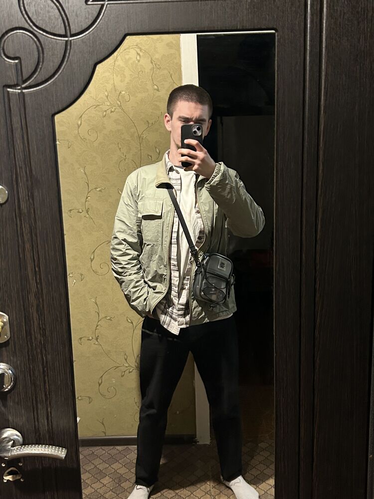  42924504  , 21 ,    