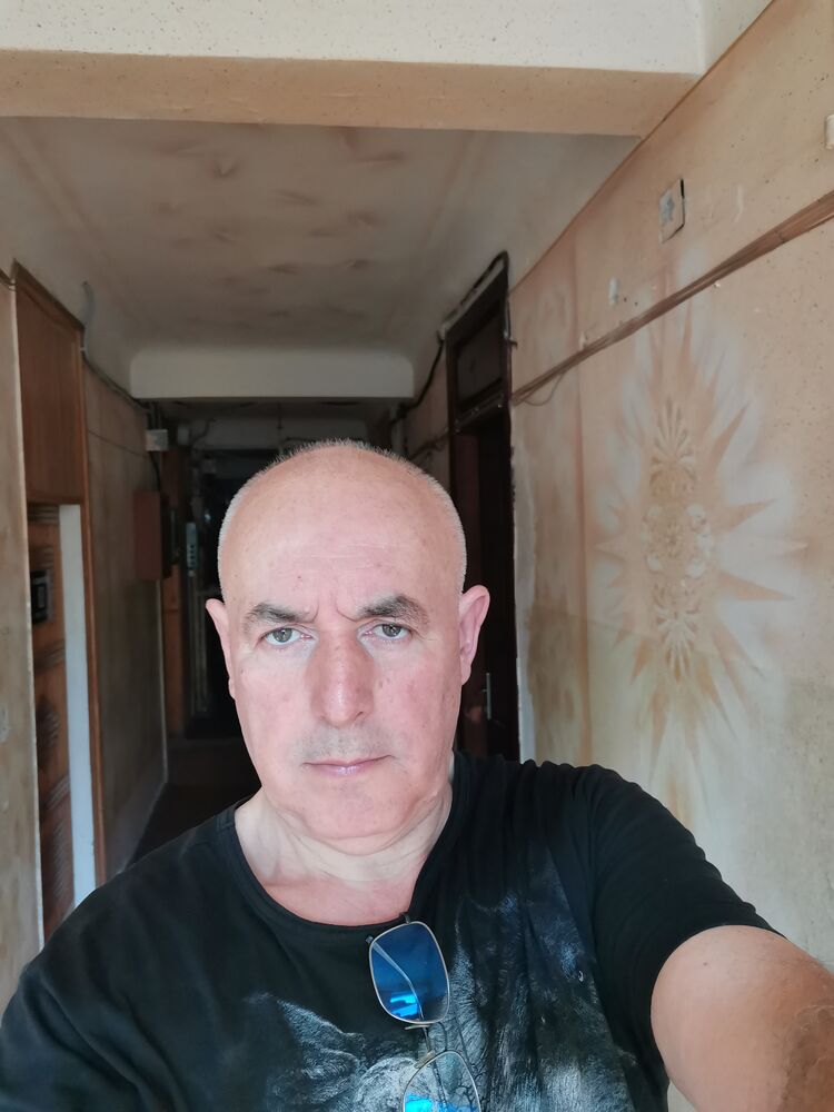  52602724  , 48 ,    