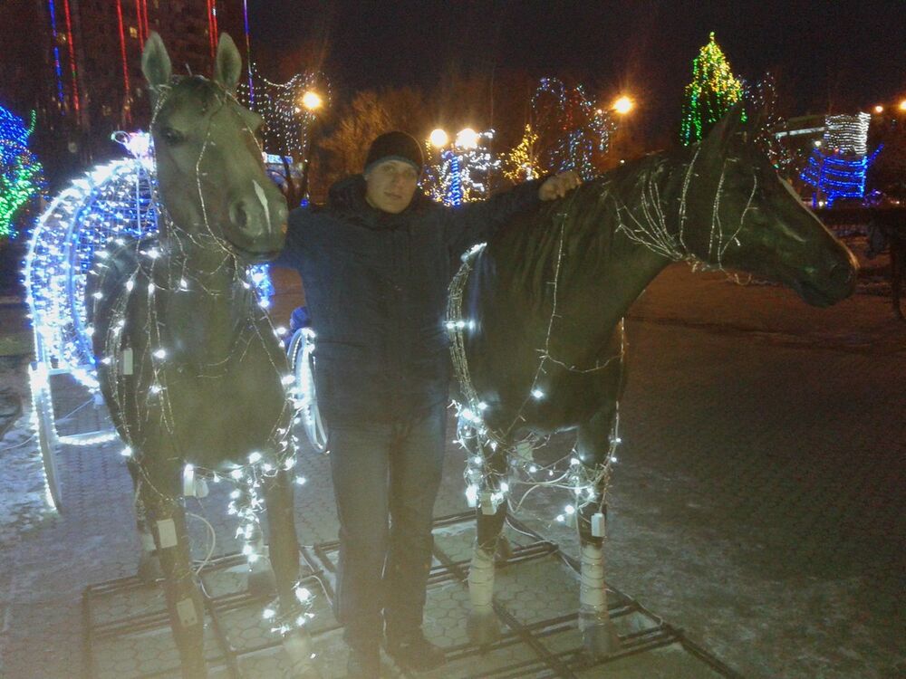  -,   Denis, 38 ,   ,   , c 