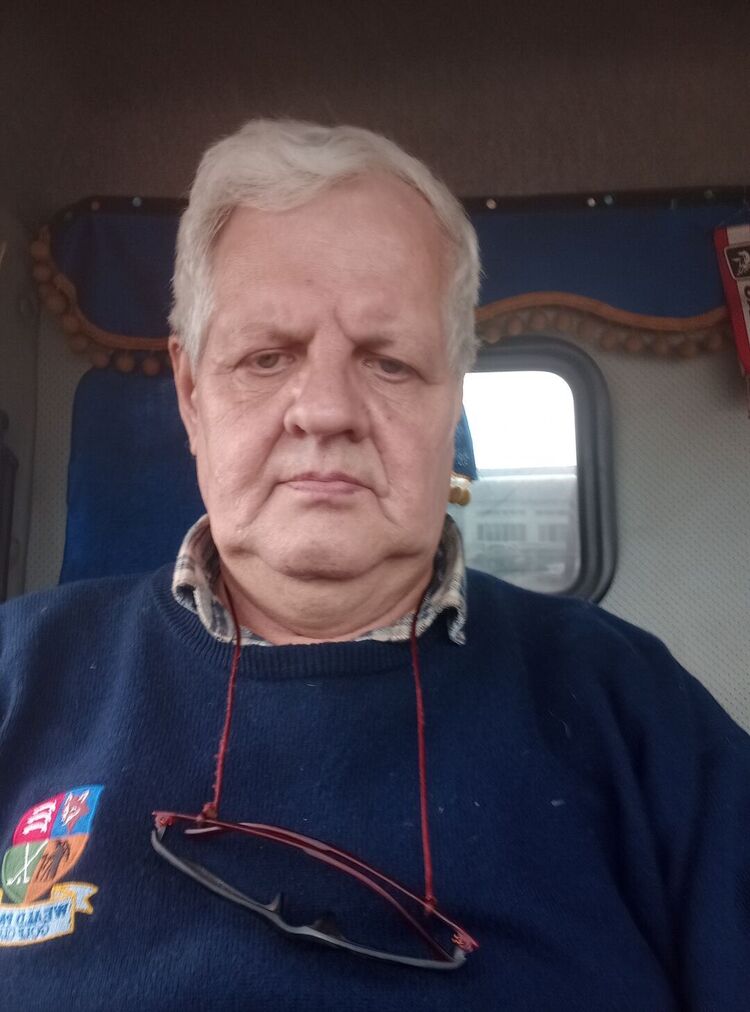  42372164  , 66 ,    