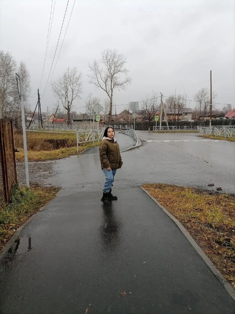  ,   Alexandra, 21 ,   ,   , c , 