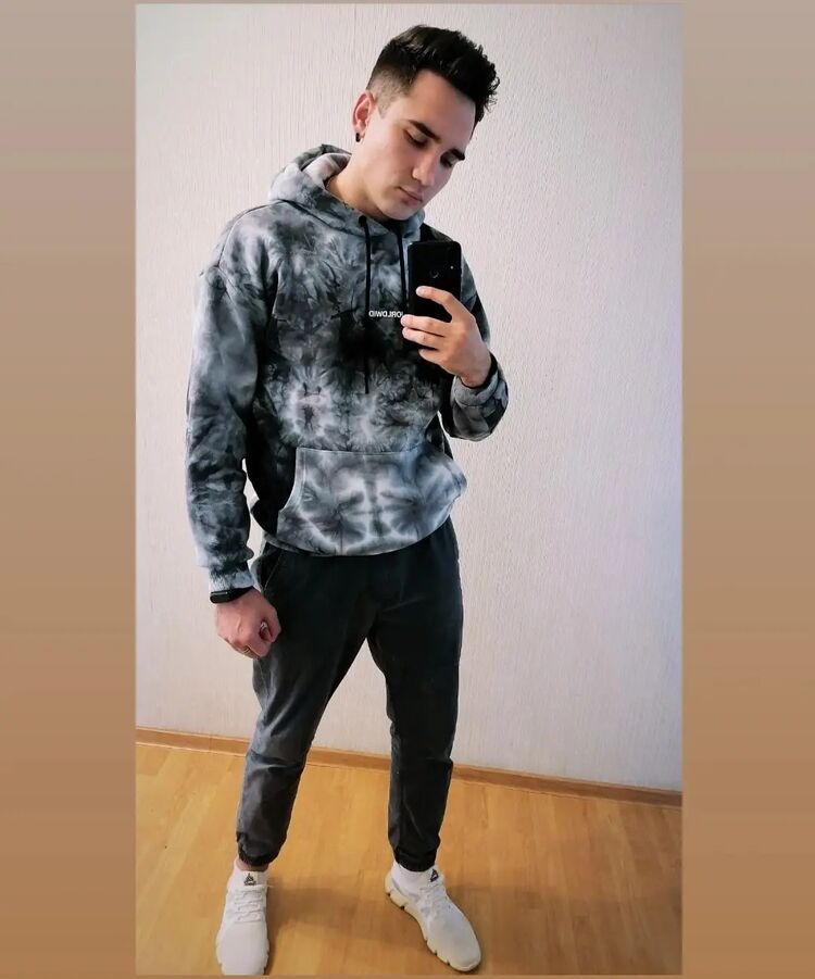  35610634  , 26 ,    