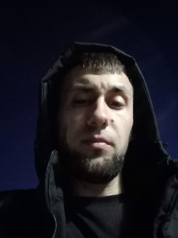  54101604  Igor, 24 ,    