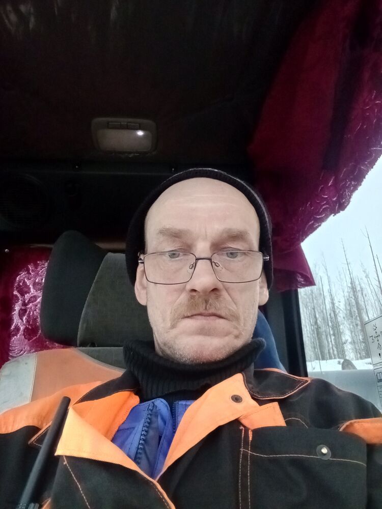  31923174  , 49 ,    