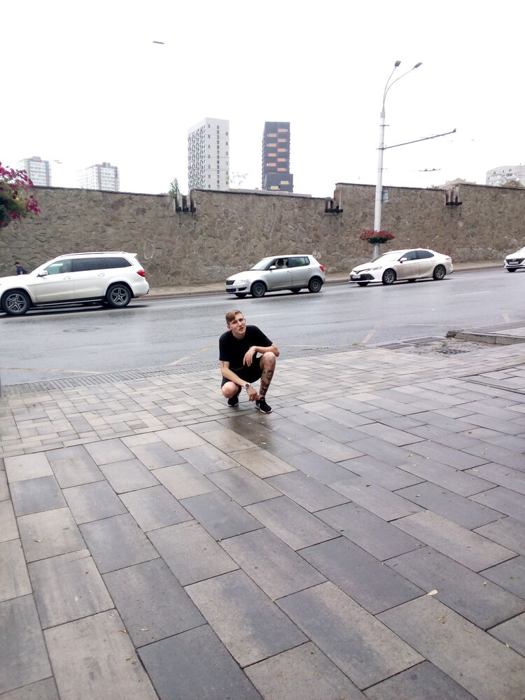  42959444  , 21 ,    