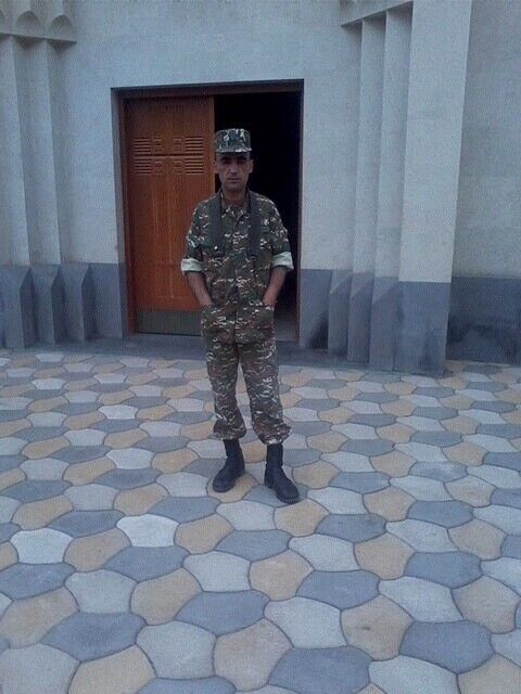  21369504  GARIK, 34 ,    