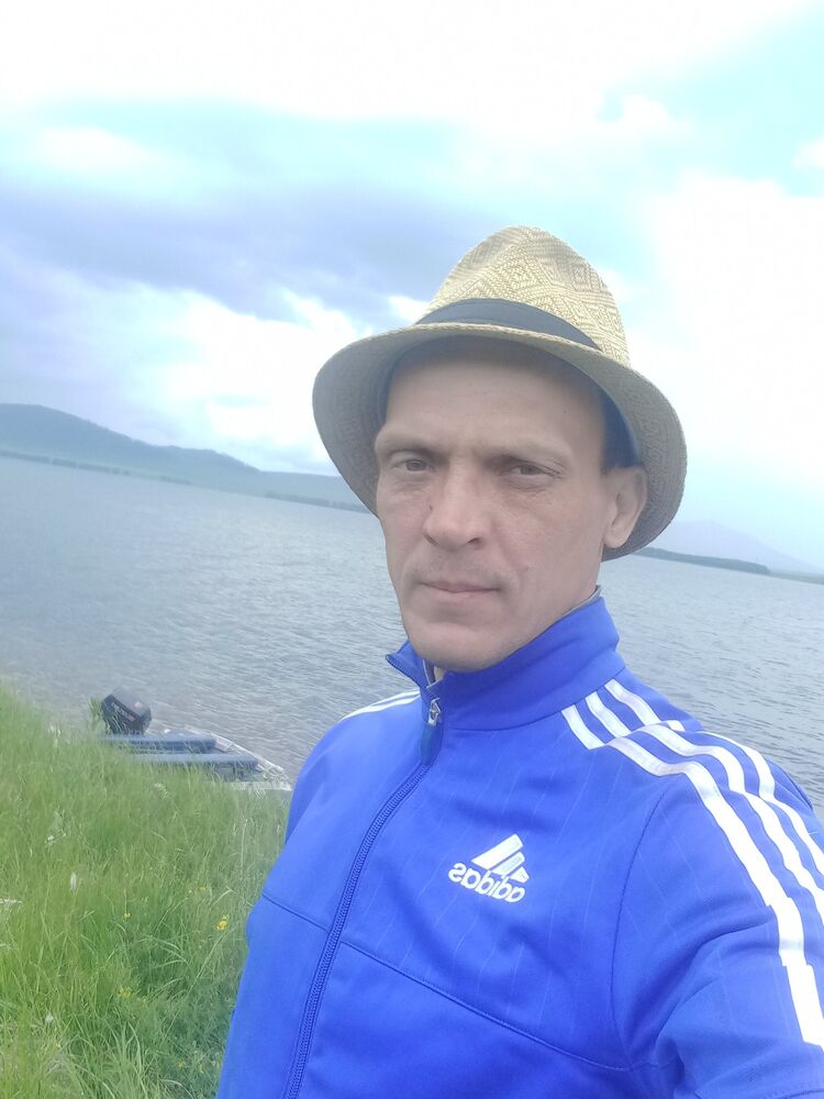  39299944  Vladimir, 45 ,    