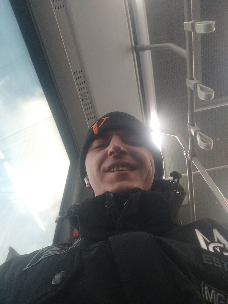  48336744  , 33 ,    