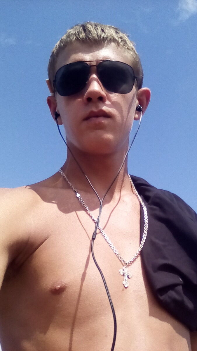  ,   Sany, 28 ,   