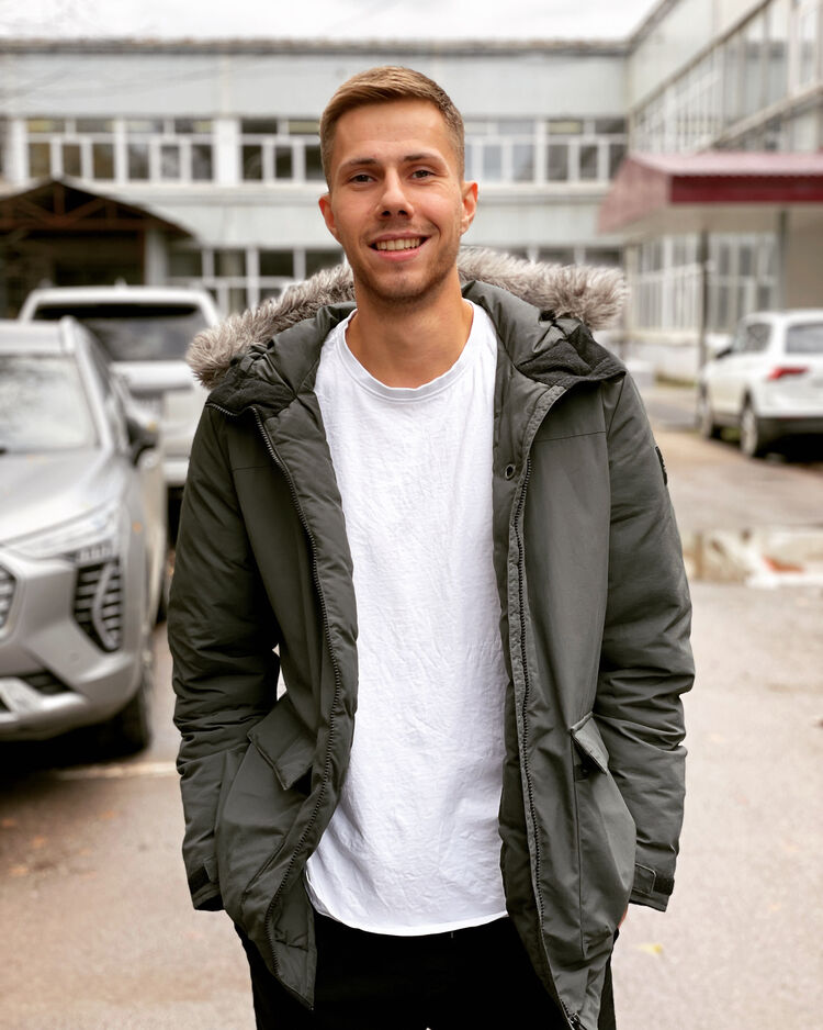 ���� 42131044 ����� ����, 21 ���, ���� ���������� � ������