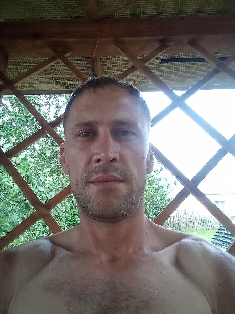  ,   Sasha, 39 ,   ,   
