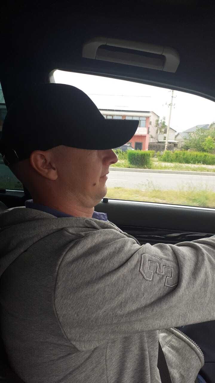  26807824  Oleg, 29 ,    