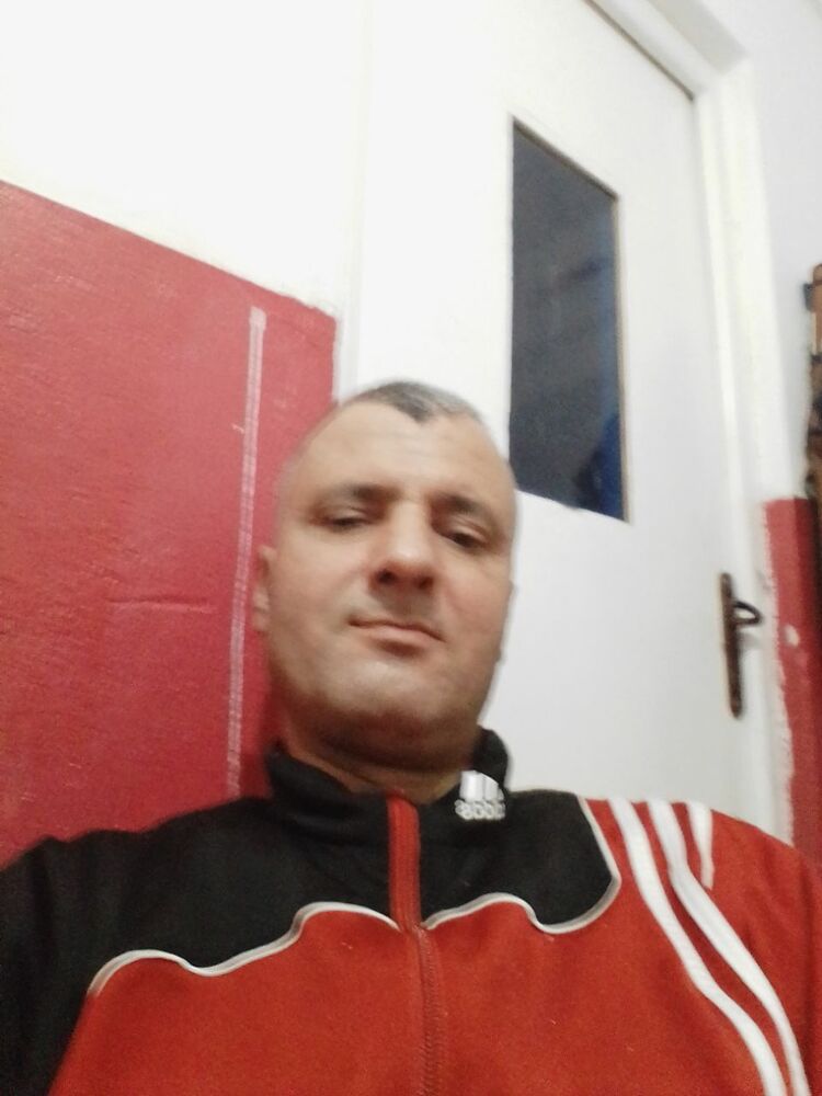  34558064  Salim, 45 ,    