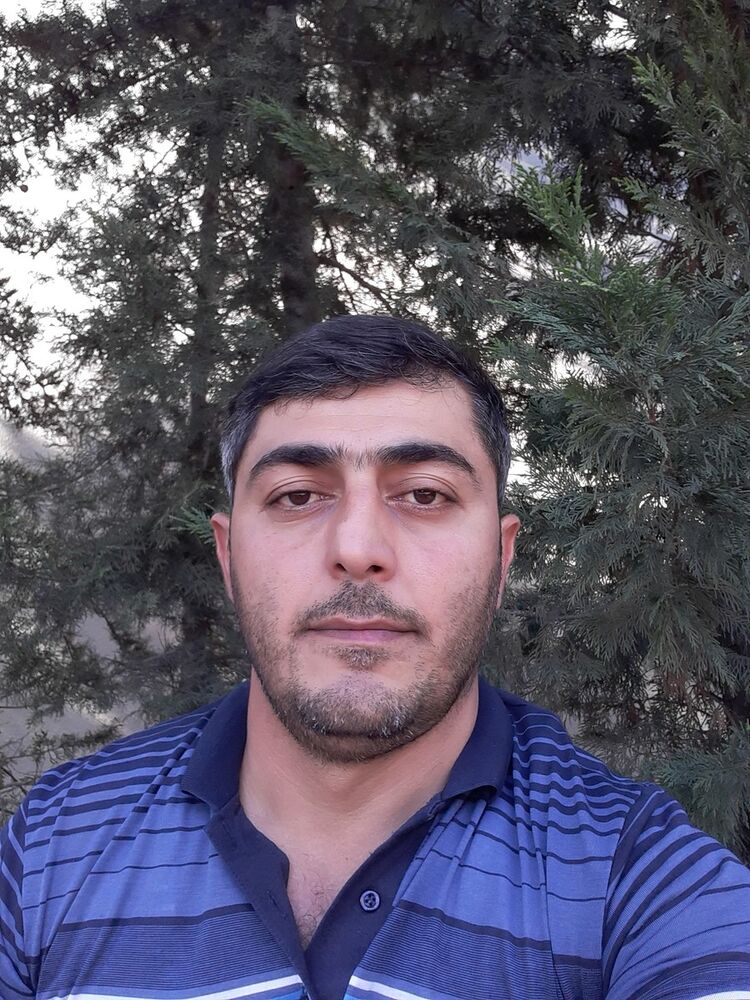  17877424  Kamran, 44 ,    