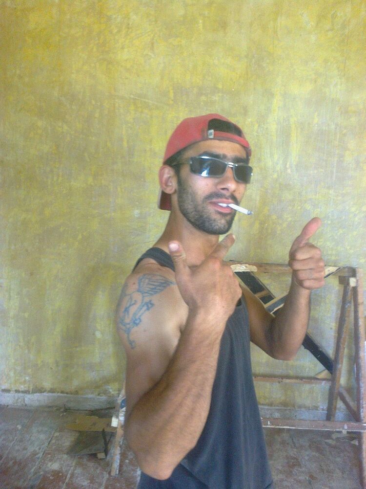  4530294  Ruxa, 35 ,    