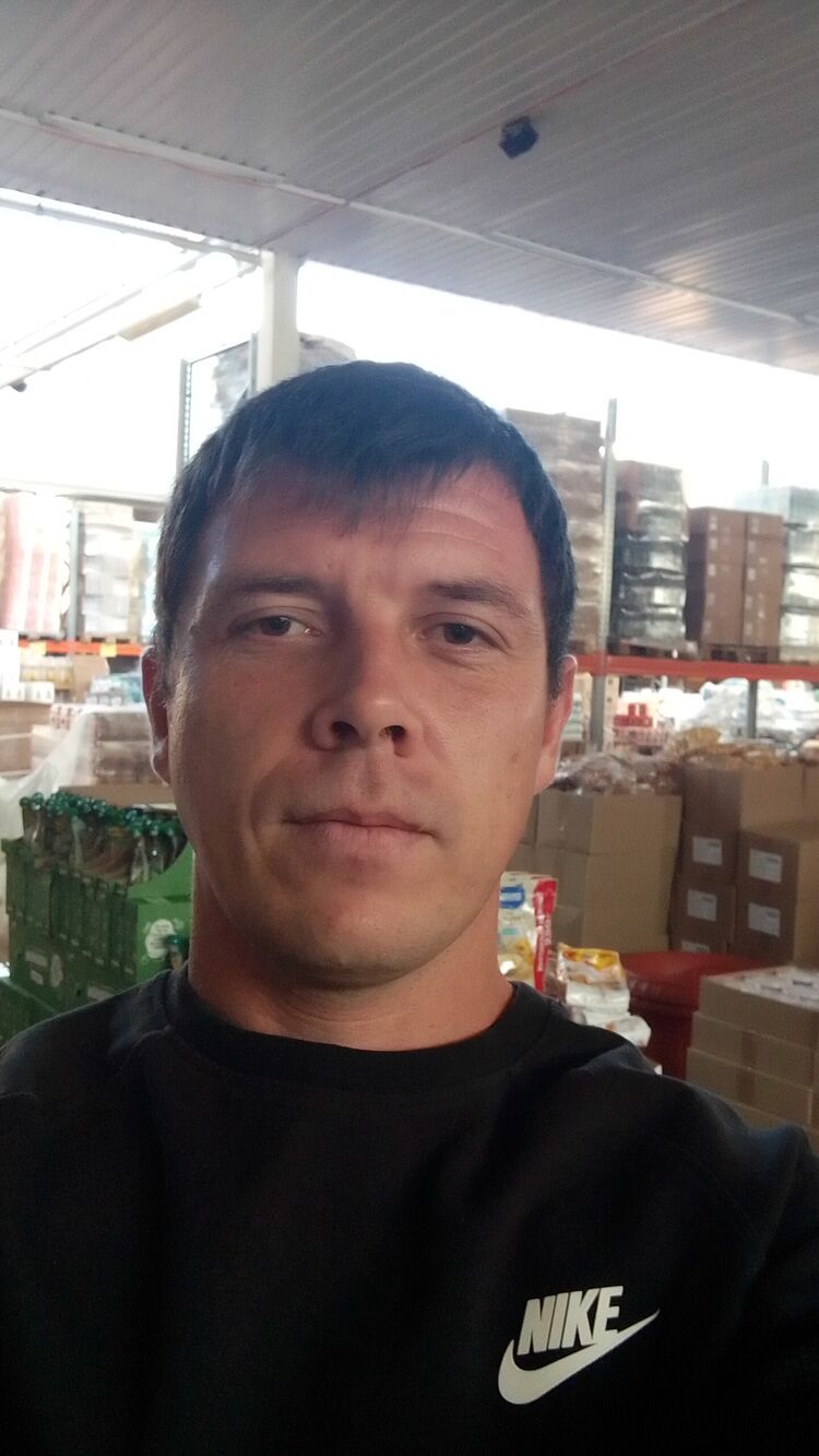  46033594  , 39 ,    