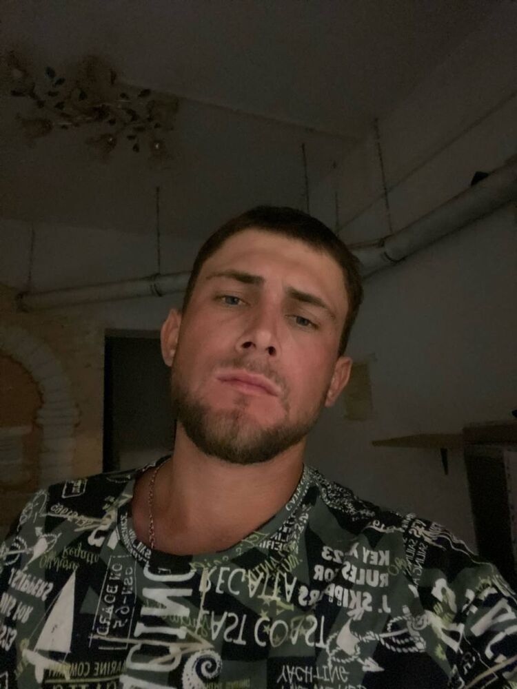  52782174  Zhuravlev, 25 ,    