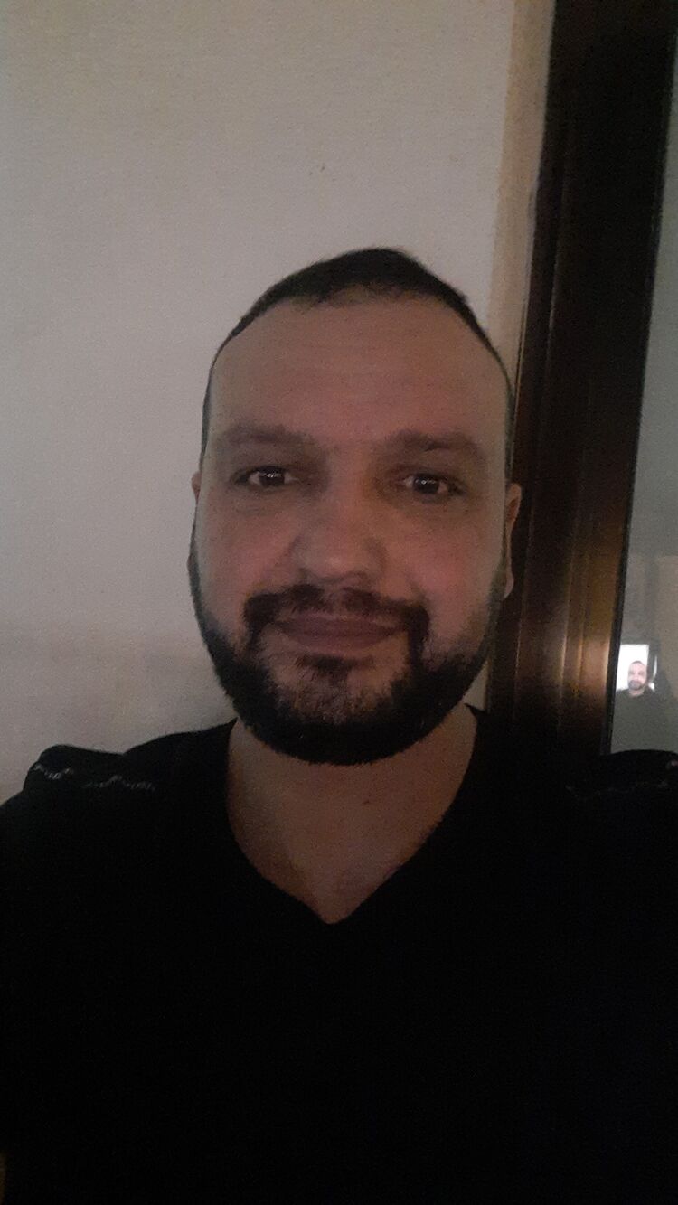  38959204  Ali Murat, 44 ,    