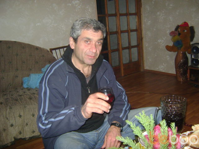  1142094  Zurab, 60 ,    