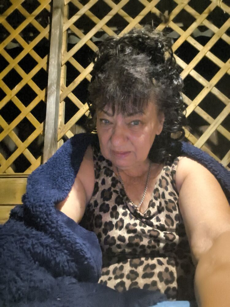  ,   Elena, 64 ,  