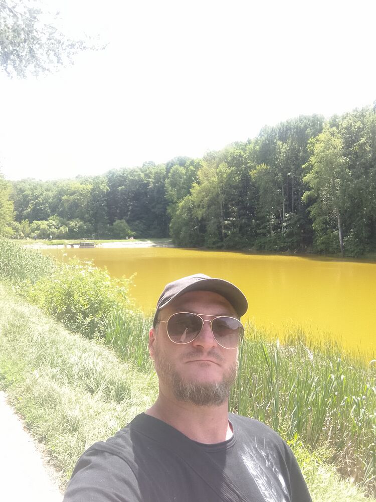  44325824  , 39 ,    