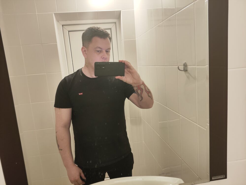  50352874  Vitalio, 35 ,    