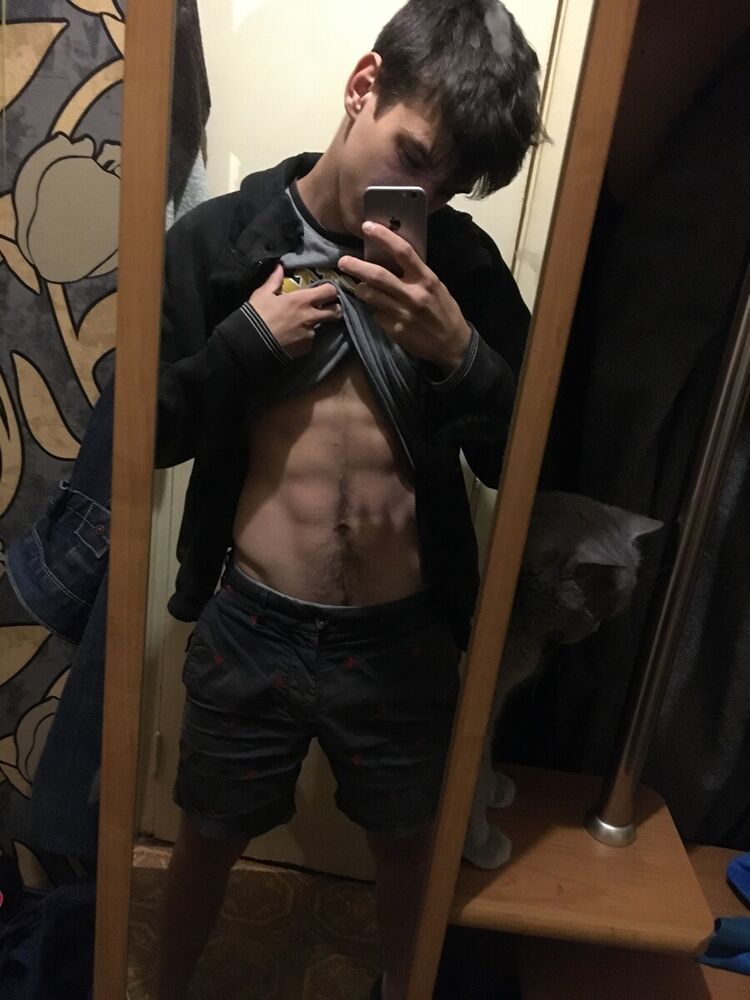  Raszyn,   ˸, 23 ,  