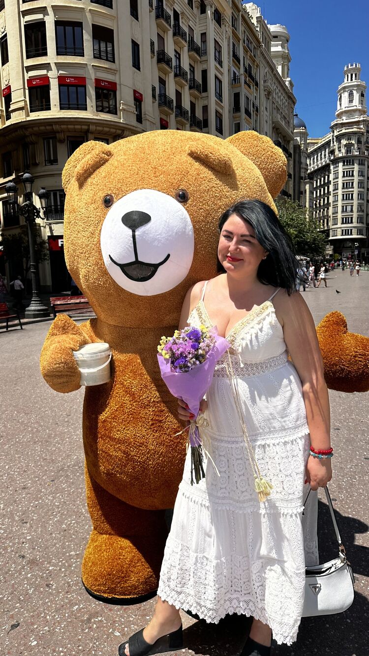  Burjassot,   , 40 ,   ,   