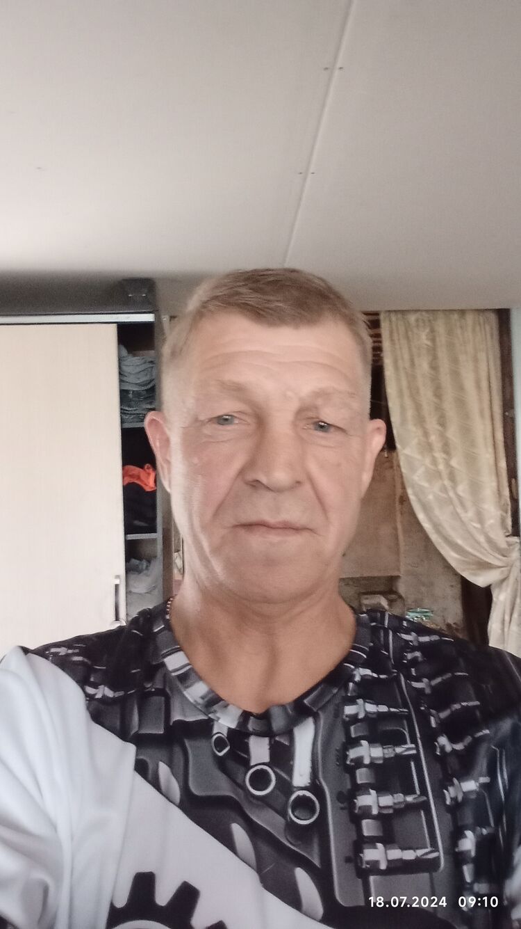  45263944  , 52 ,    