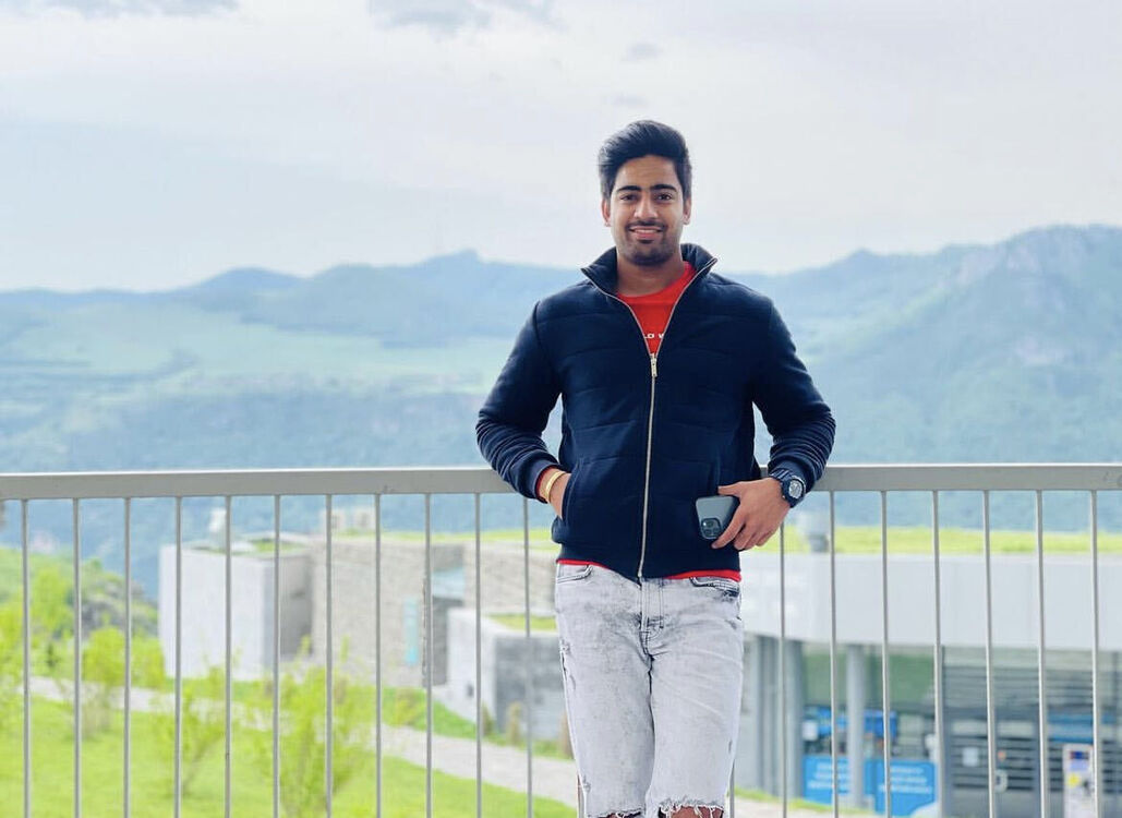  ,   Rahul, 27 ,   ,   