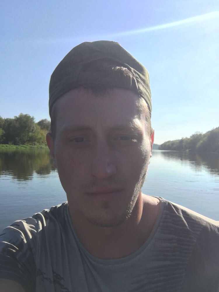  37985014  Oleg, 29 ,    