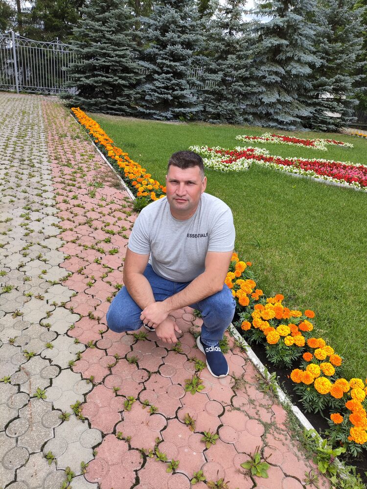  40563794  , 42 ,    