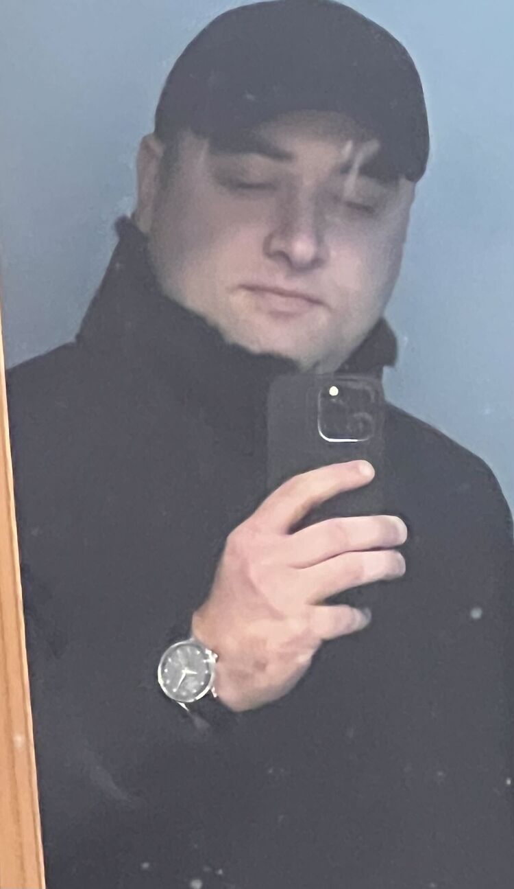  53372884  EMIN, 32 ,    