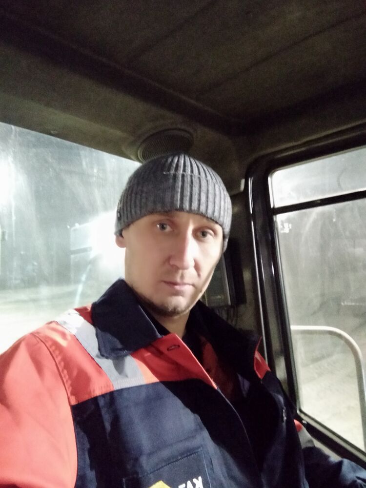  23955144  Sanj, 39 ,    