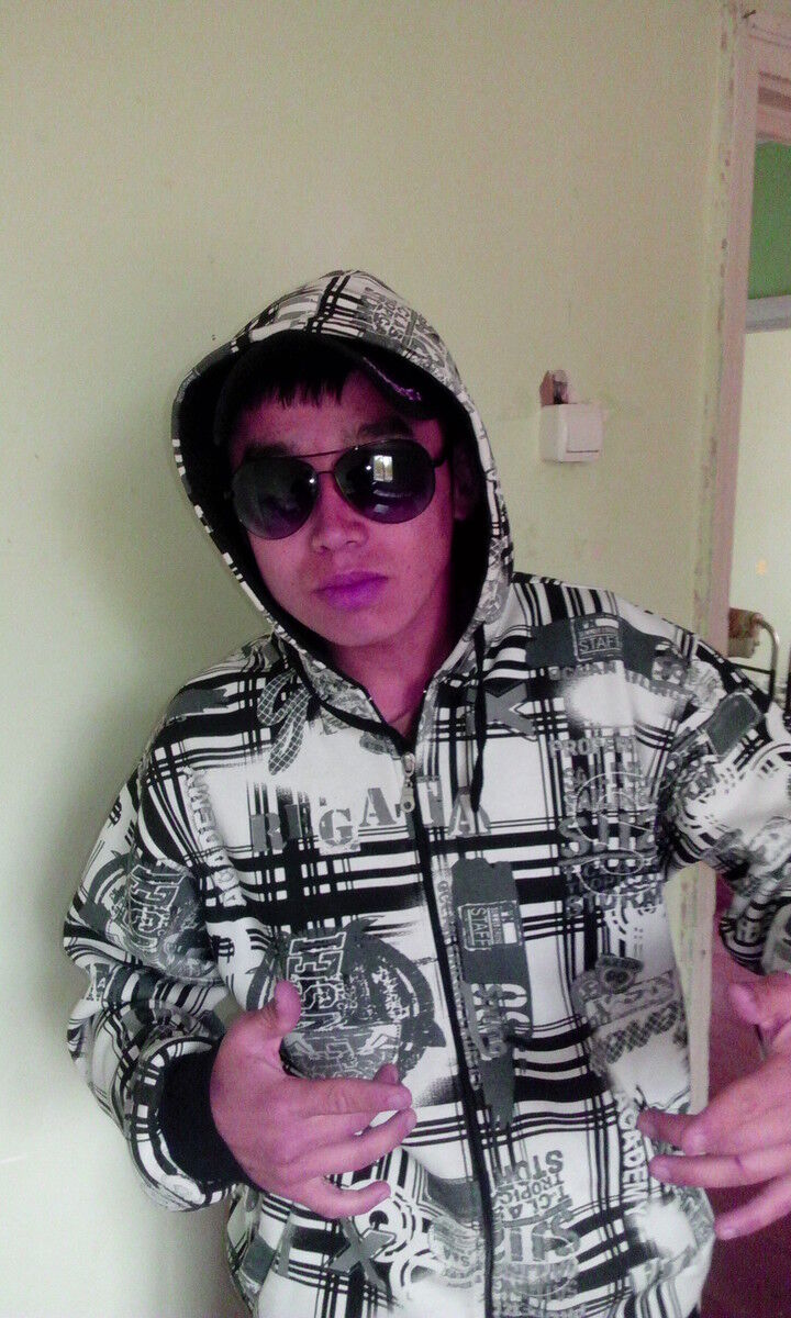  4335664  Muhtar, 33 ,    