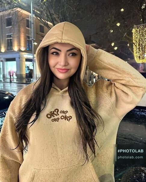  ,   Elena, 37 ,   ,   