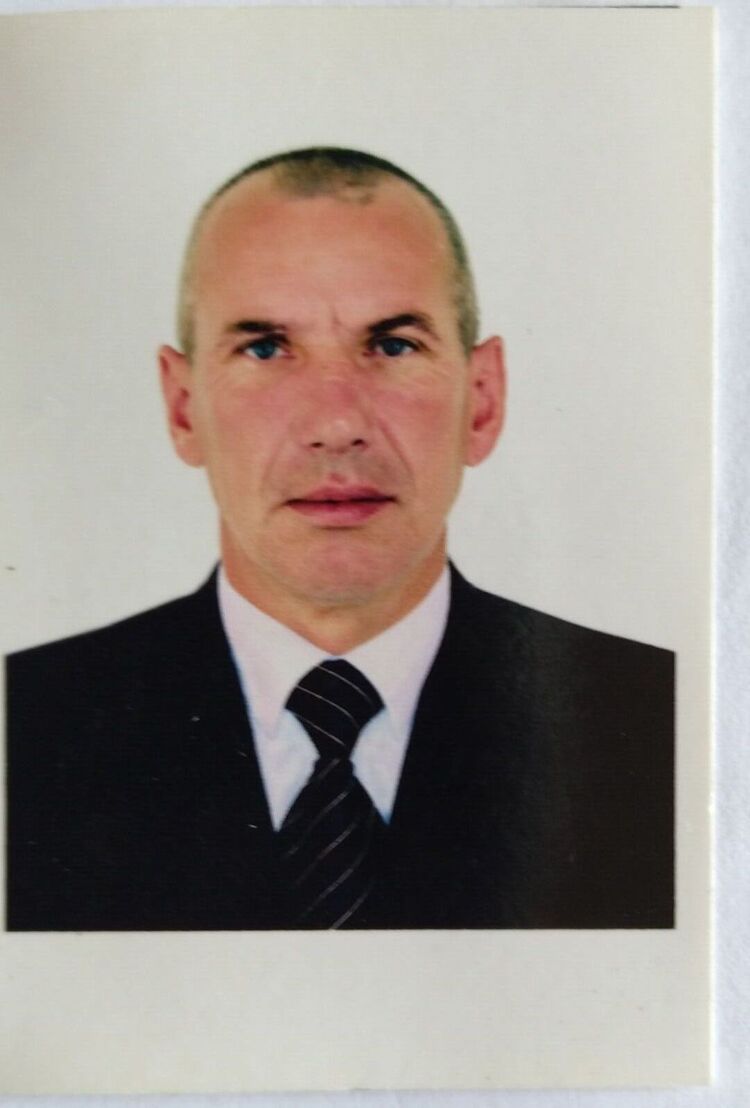  45704794  Jriu, 63 ,    