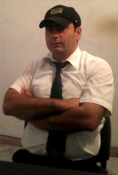  18198274  Elnur, 46 ,    