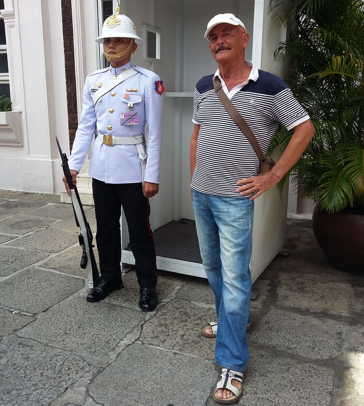  --,   Aleks, 56 ,   ,   